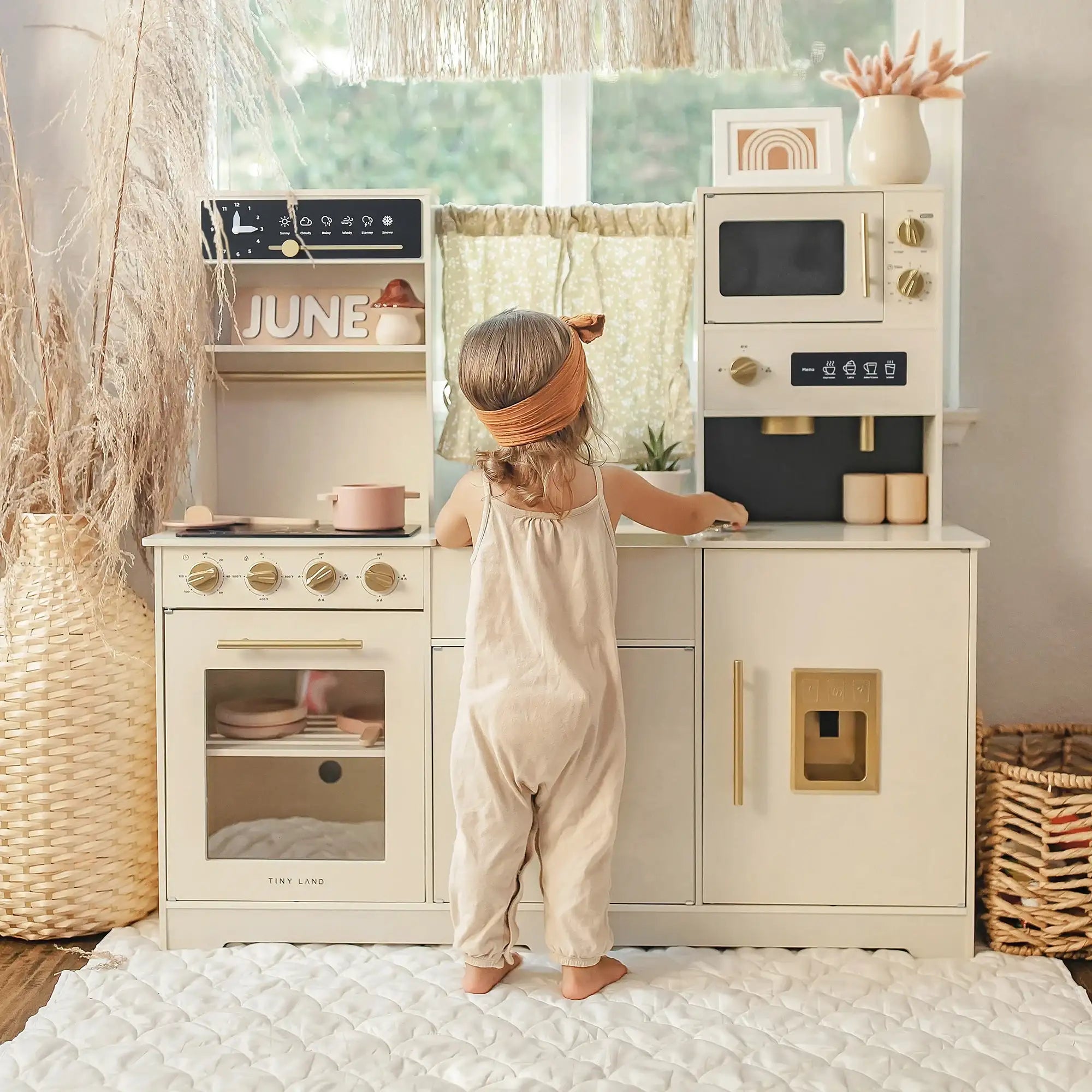 Iconic Kitchen - Cream