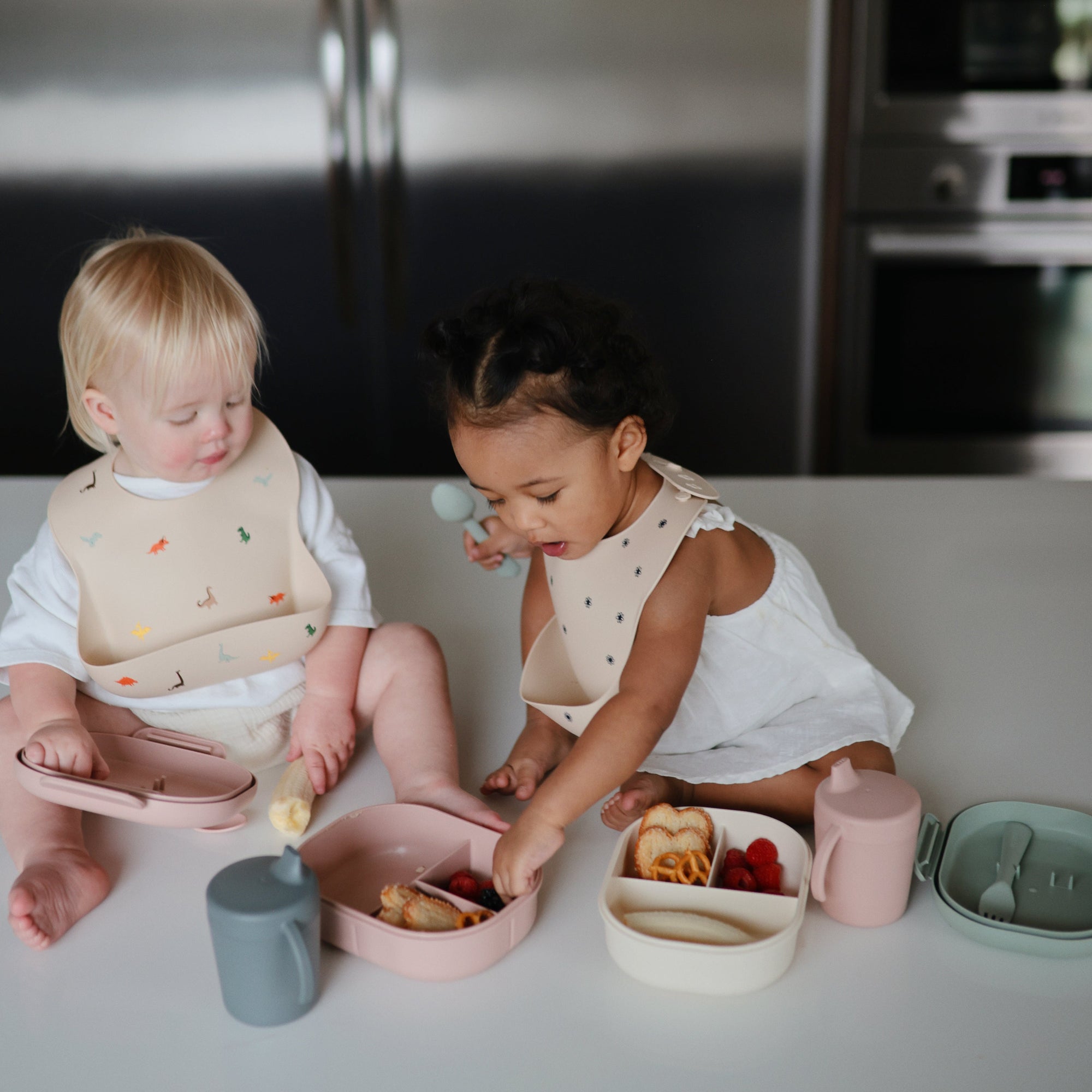 Kid's Lunchbox | Travel divided food container