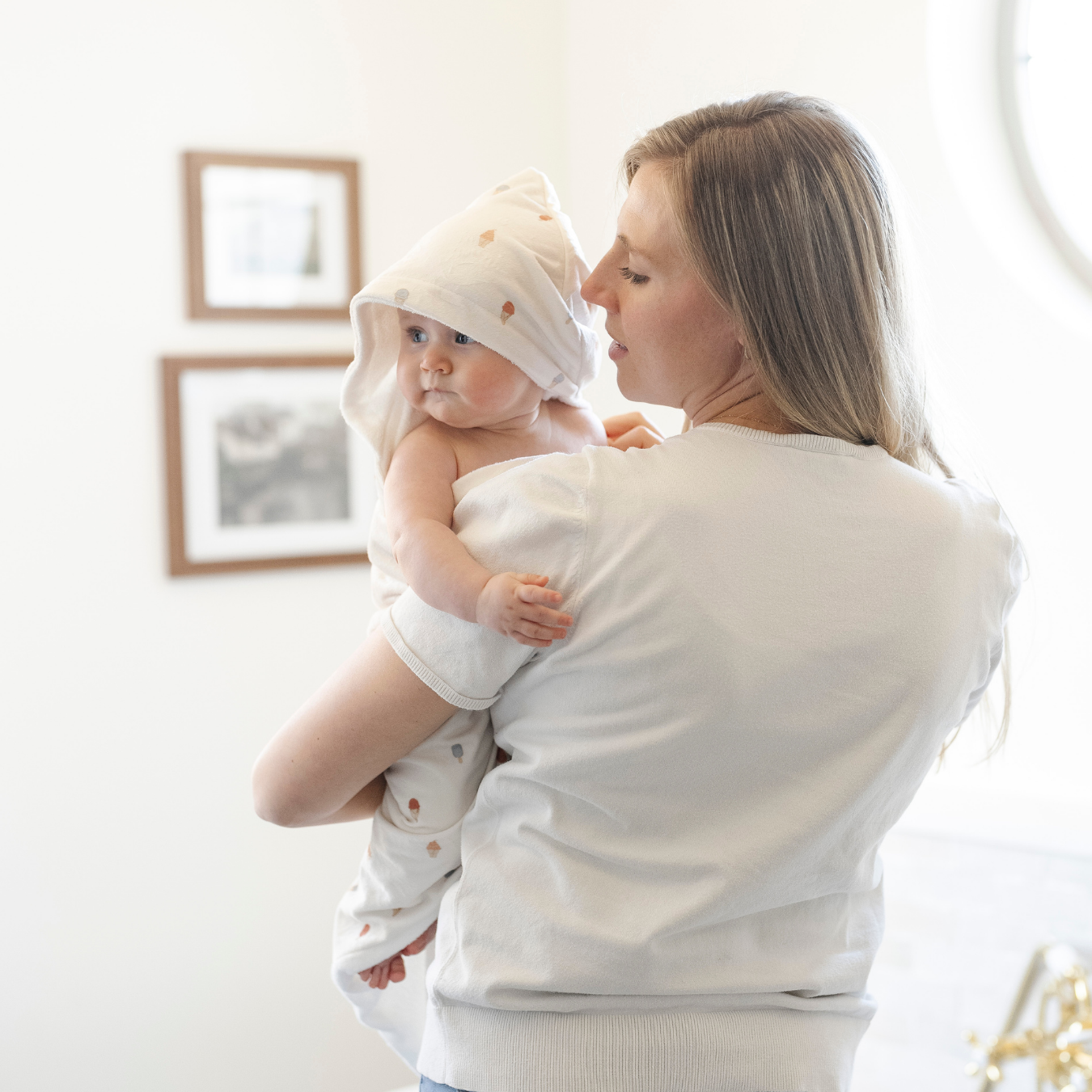 Lightweight Hooded Baby Towel