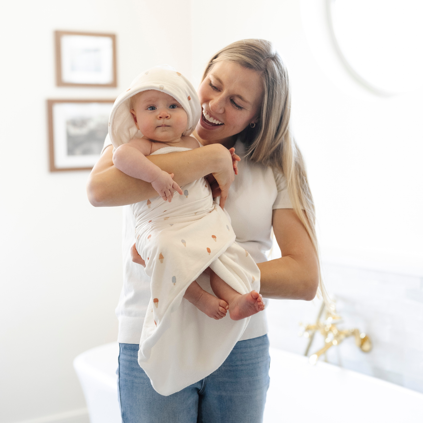 Lightweight Hooded Baby Towel