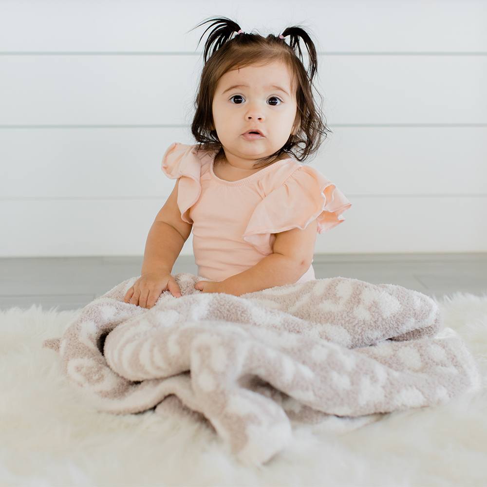 Hugga Blankets: Assorted Colors