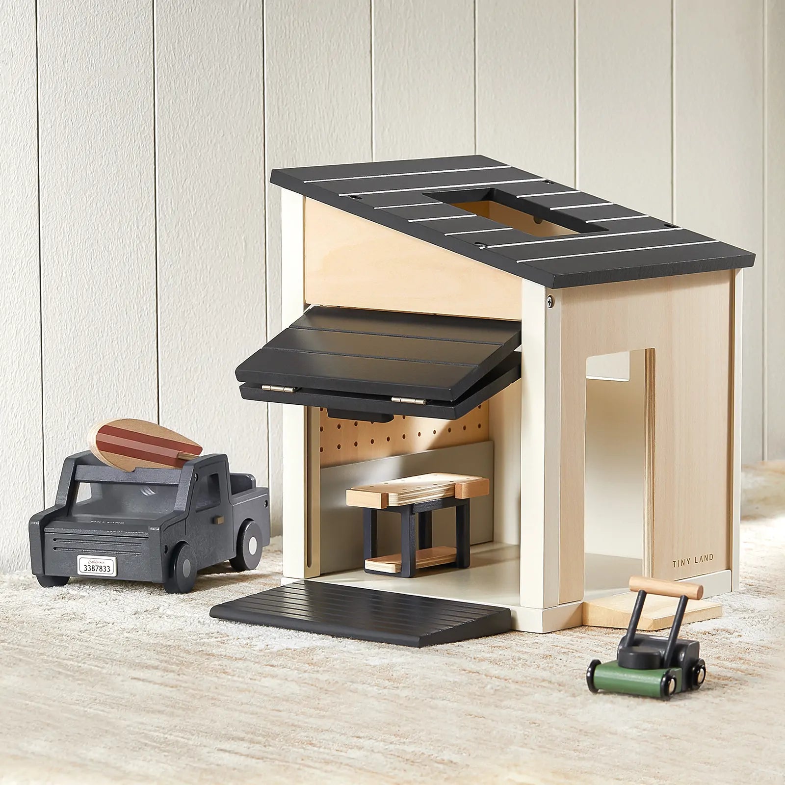 Wooden Dollhouse - Garage w/car
