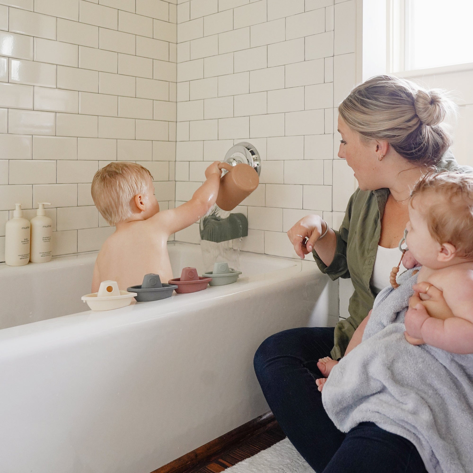Fluted Modern Baby Bath Time Rinse Cup