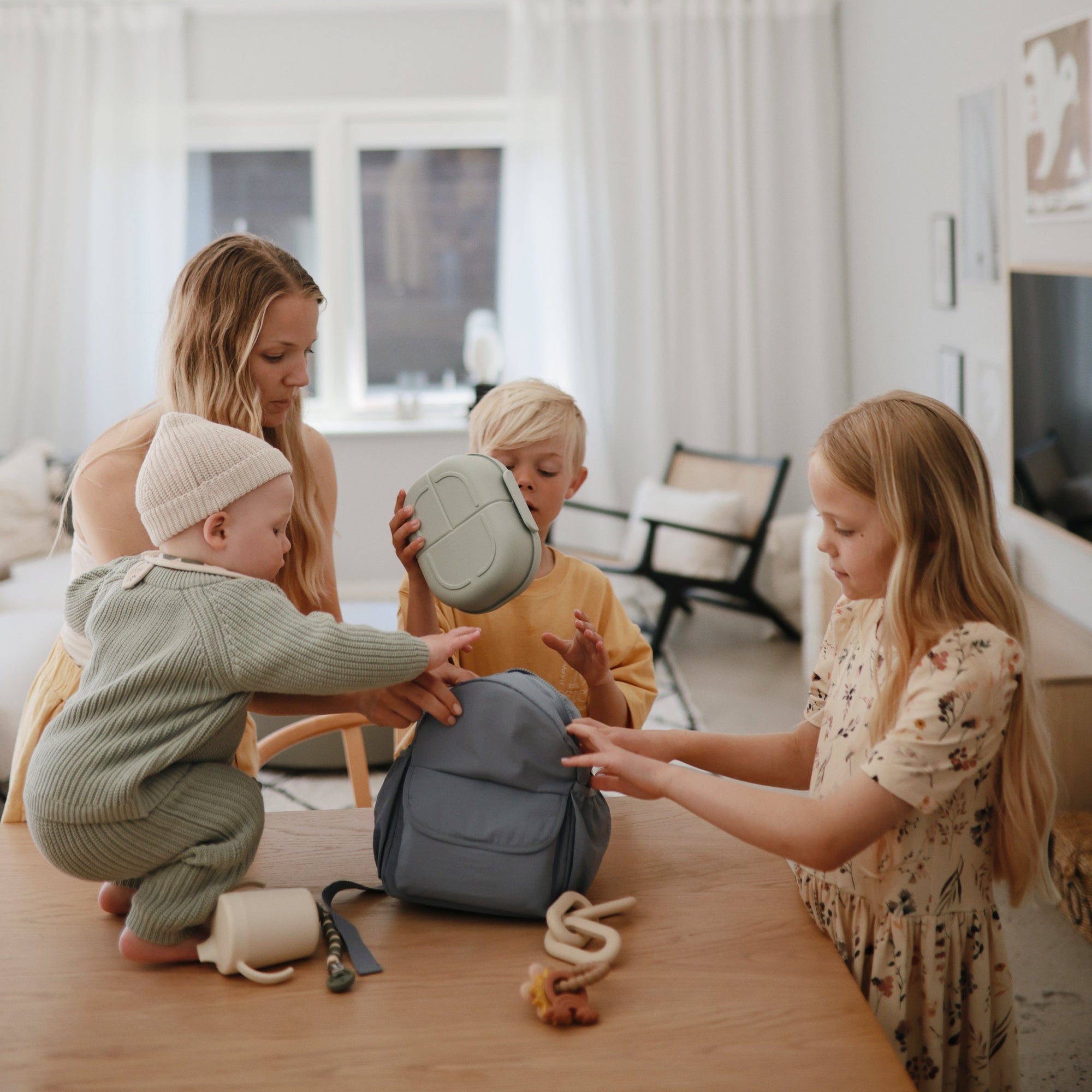 Kid's Lunchbox | Travel divided food container