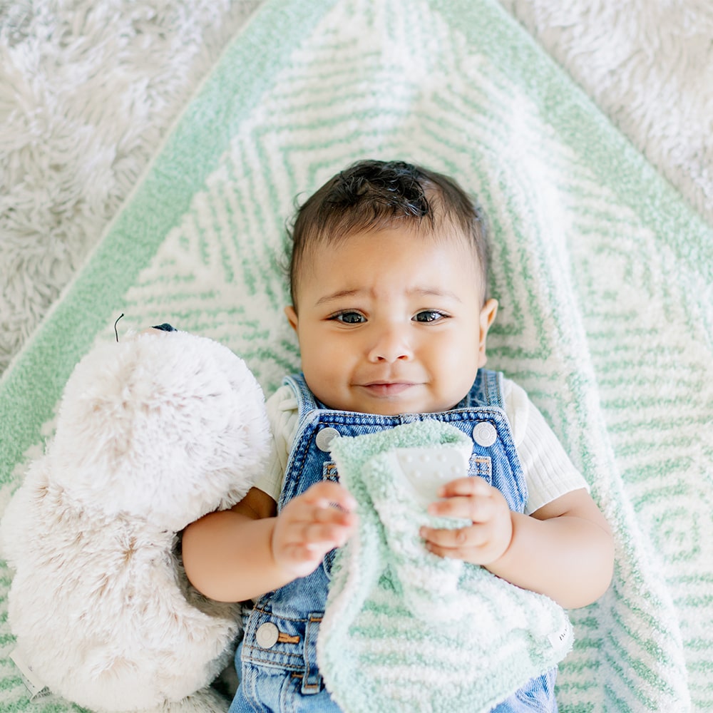 Hugga Blanket in Zebra Geo