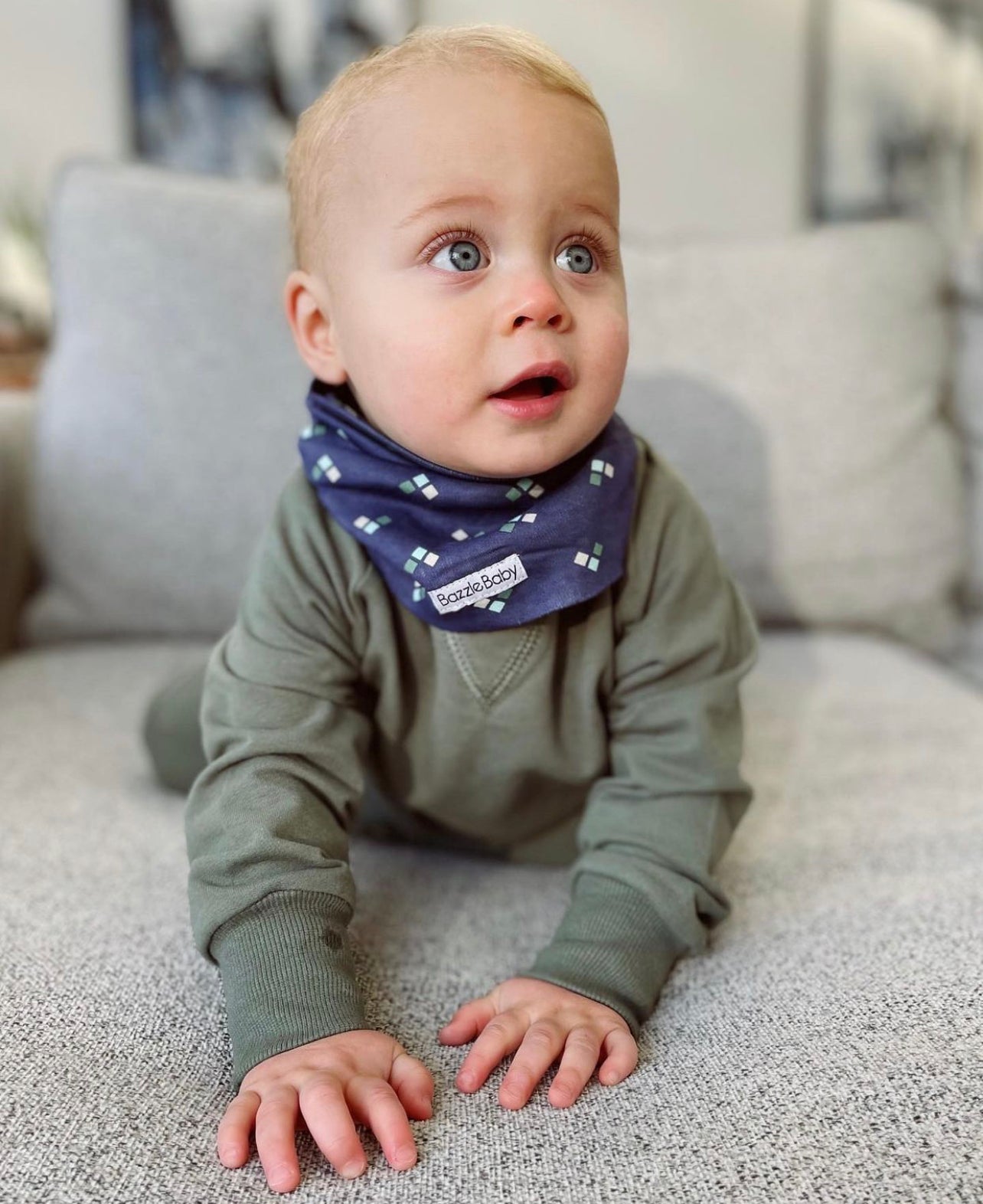 BandoBib Infinity Scarf Bib: Aiden