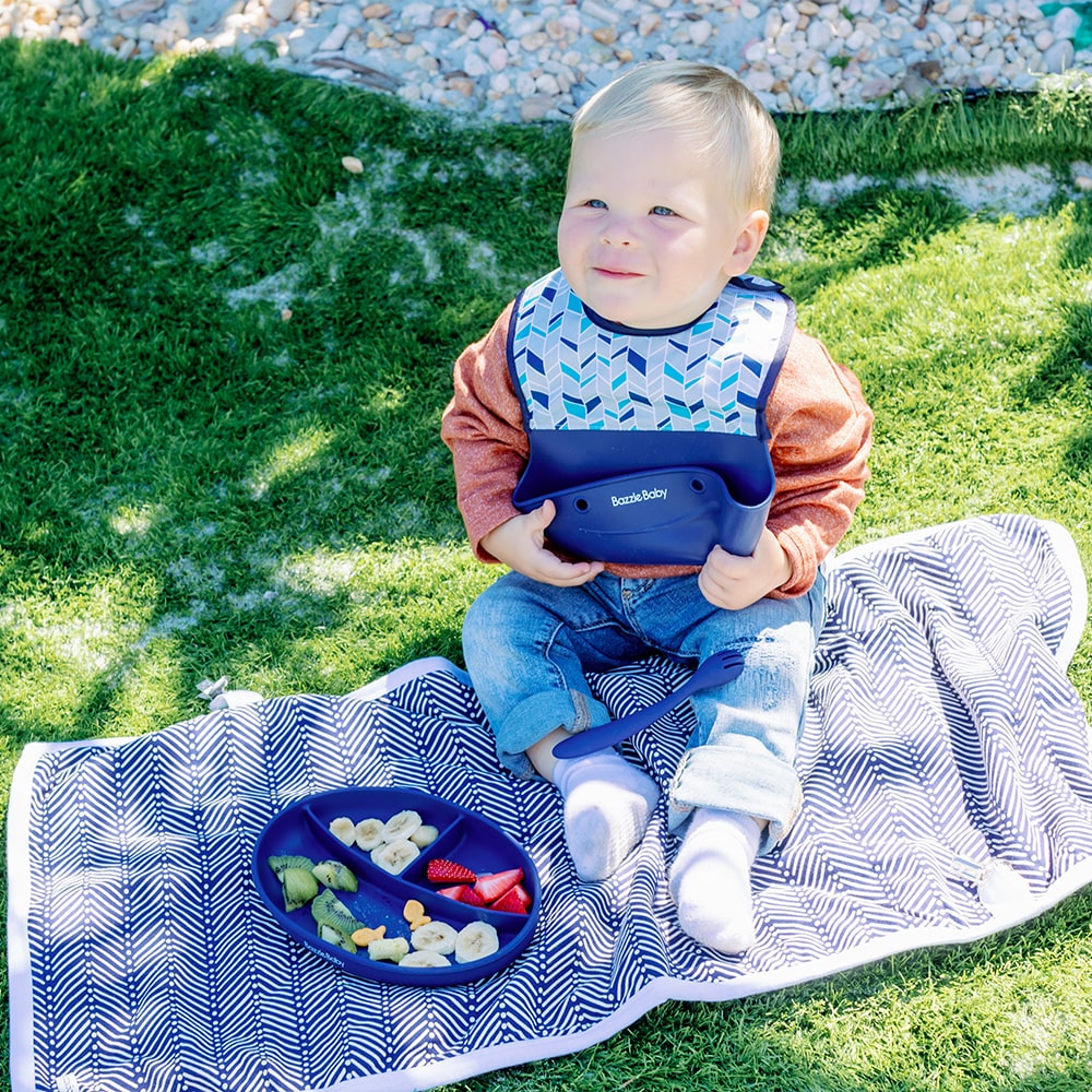 Enfamil Rewards - GoBlanket -  Stroller Clip on blanket -diamonds